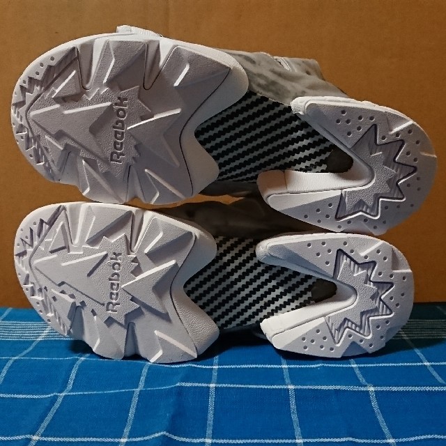 【文章必読】
Reebok INSTAPUMP FURY SANDAL