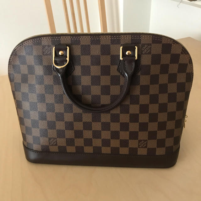 LOUIS VUITTON(ルイヴィトン)のLOUIS VUITTON ルイ ヴィトン ダミエ アルマ レディースのバッグ(ハンドバッグ)の商品写真