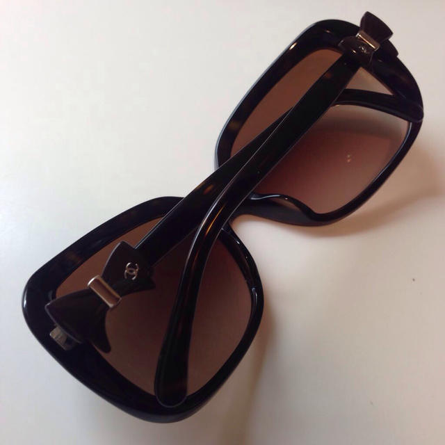 正規品】CHANEL リボンサングラス 正規品】CHANEL リボンサングラス