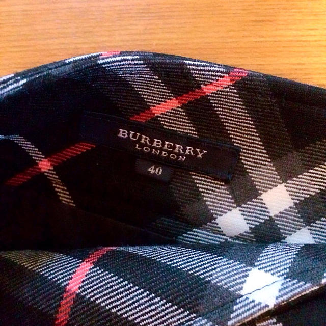 BURBERRY(バーバリー)のバーバリー 膝丈巻きスカート レディースのスカート(ひざ丈スカート)の商品写真