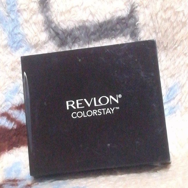 REVLON(レブロン)のファンデーション　レブロン コスメ/美容のベースメイク/化粧品(ファンデーション)の商品写真