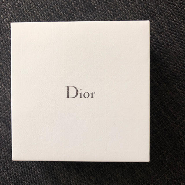 Dior(ディオール)のDior アクセサリーボックス クッション付き レディースのバッグ(ショップ袋)の商品写真