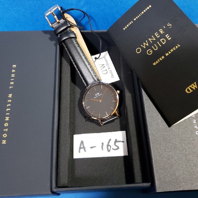 Daniel Wellington(ダニエルウェリントン)のA-165新品32mm❤ダニエルウェリントン♥レディス(黒)♥激安価格♥送料無料 レディースのファッション小物(腕時計)の商品写真