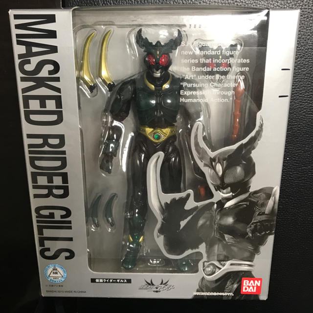 新品未開封 仮面ライダーギルスフィギュア