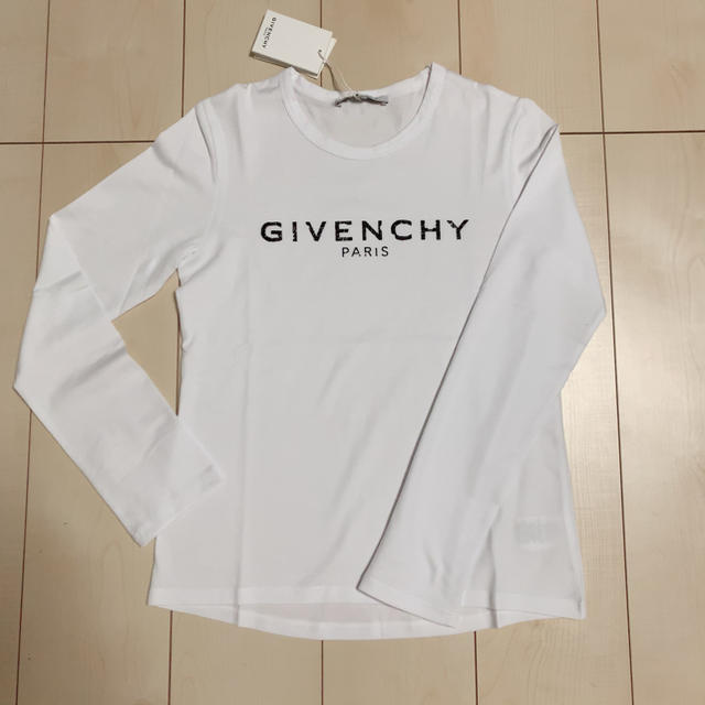 GIVENCHY - givenchy ロンT 新品未使用の通販 by takito shop 