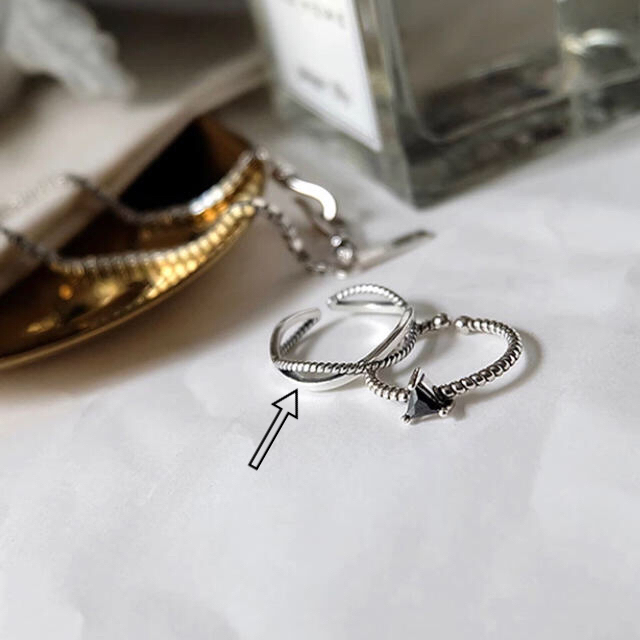 TODAYFUL(トゥデイフル)のsilver925 シルバークロスリング ツイストリング レディースのアクセサリー(リング(指輪))の商品写真