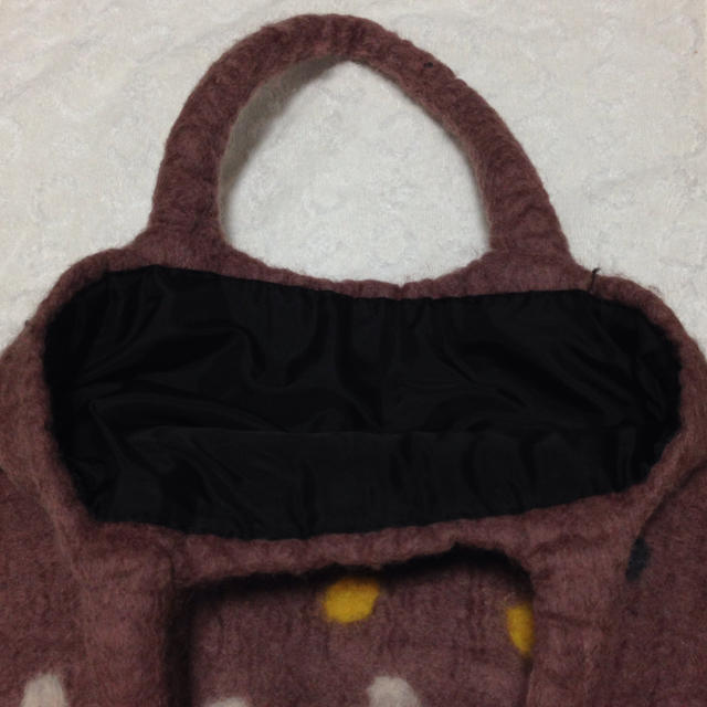 手さげドット柄ウールカバン ピンクブラウン レディースのバッグ(ハンドバッグ)の商品写真
