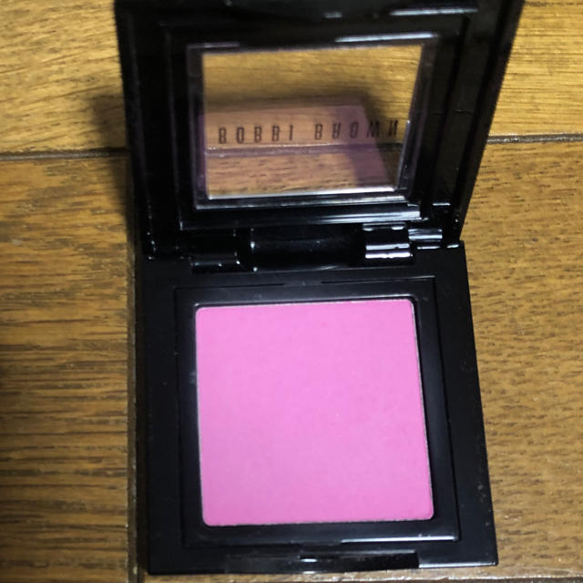 BOBBI BROWN(ボビイブラウン)のBOBBI BROWN チーク コスメ/美容のベースメイク/化粧品(チーク)の商品写真