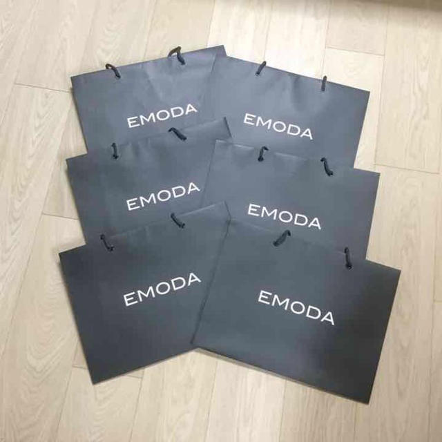 EMODA(エモダ)のmanami様専用ページ レディースのバッグ(ショップ袋)の商品写真