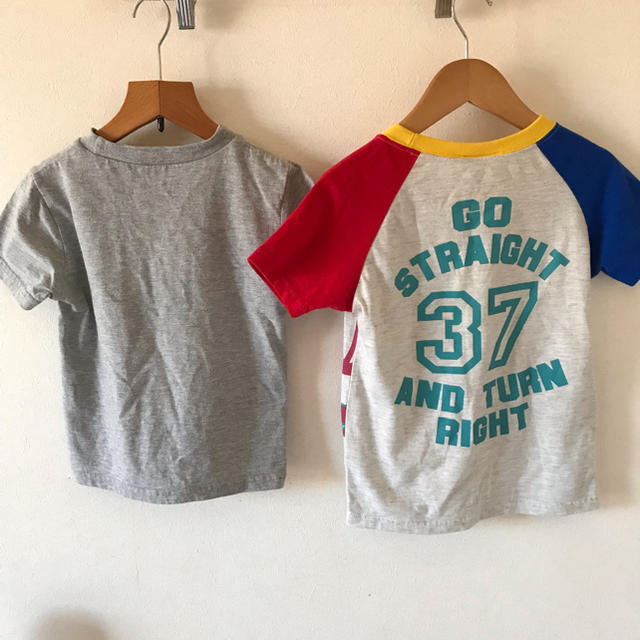 グレーTシャツ ２枚セット キッズ/ベビー/マタニティのキッズ服男の子用(90cm~)(Tシャツ/カットソー)の商品写真