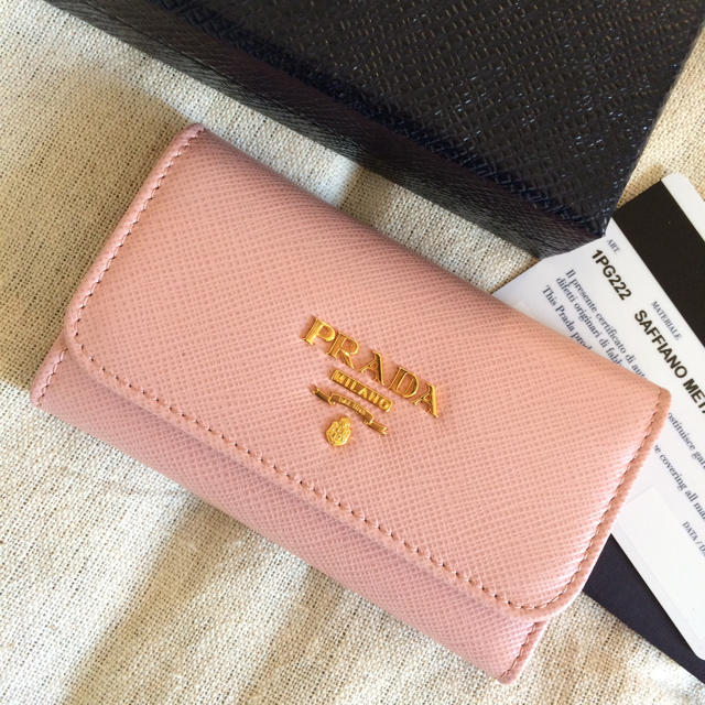 PRADA(プラダ)の【そらっち様】PRADA サフィアーノ♡キーケース♡ORCHIDEA♡ レディースのファッション小物(キーケース)の商品写真