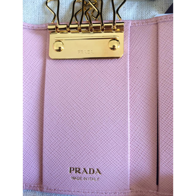 PRADA(プラダ)の【そらっち様】PRADA サフィアーノ♡キーケース♡ORCHIDEA♡ レディースのファッション小物(キーケース)の商品写真