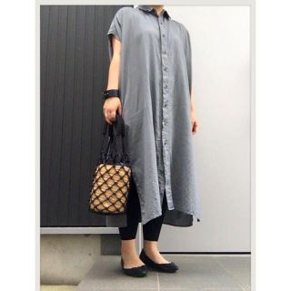 ユニクロ(UNIQLO)のリネンブレンドロングシャツ♡ユニクロ(シャツ/ブラウス(半袖/袖なし))