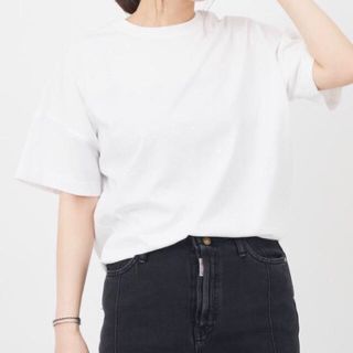 カプリシューレマージュ(CAPRICIEUX LE'MAGE)の【即日配送】CAPRICIEUX LE’MAGE 星Tシャツ(Tシャツ(半袖/袖なし))