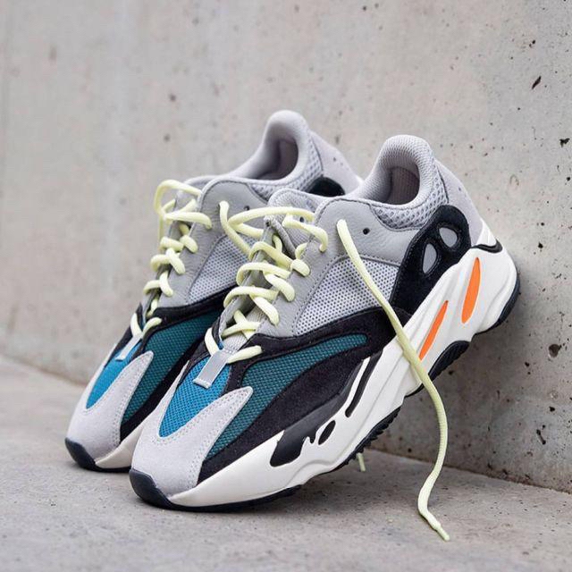 本日限定価格 YEEZY BOOST 700 WAVE RUNNER