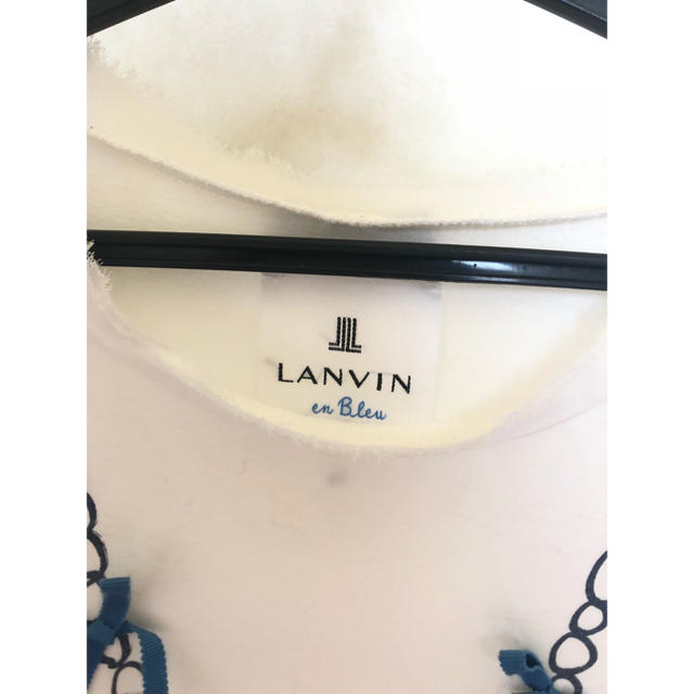 LANVIN en Bleu(ランバンオンブルー)のLANVIN en Blue リボン付きTシャツ レディースのトップス(Tシャツ(半袖/袖なし))の商品写真