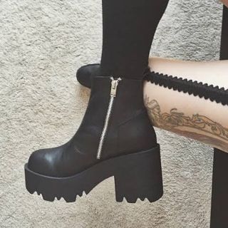 ユニフ(UNIF)のUNIF rival boot  US6 22.0 22.5 ショートブーツ(ブーツ)