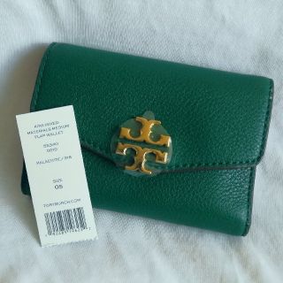 トリーバーチ(Tory Burch)の未使用★トリーバーチ★KIRA コンパクトウォレット 財布《グリーン》(財布)