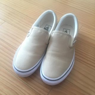 ヴァンズ(VANS)の【バンズ】ベージュスニーカー スリッポン(スニーカー)