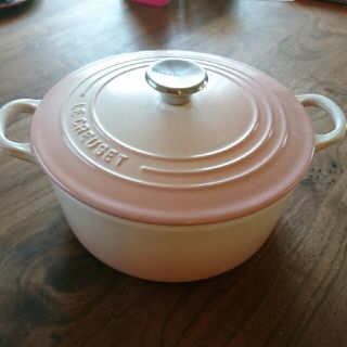 ルクルーゼ(LE CREUSET)のル・クルーゼ  22㎝ ピンク(鍋/フライパン)