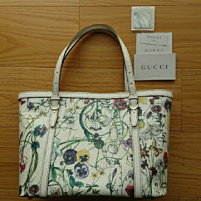 Gucci - GUCCIトートバック(フローラプリント