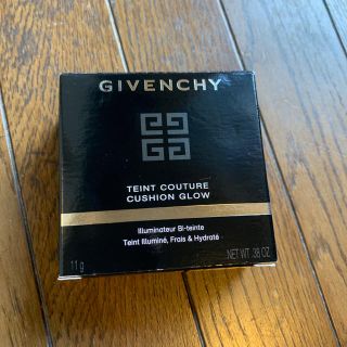 ジバンシィ(GIVENCHY)の【新品未使用】ジバンシイ タンクチュール・クッション・グロウ(フェイスカラー)