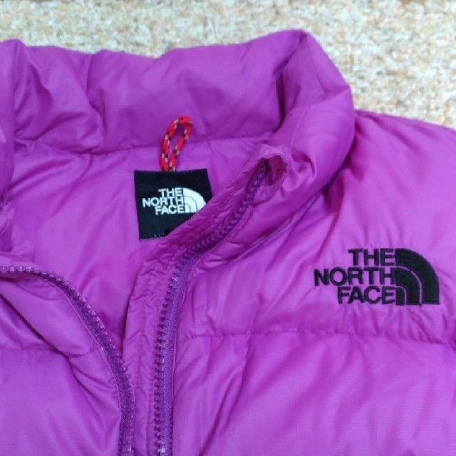 THE NORTH FACE(ザノースフェイス)の美品☆ノースフェイス140センチダウン キッズ/ベビー/マタニティのキッズ服男の子用(90cm~)(ジャケット/上着)の商品写真