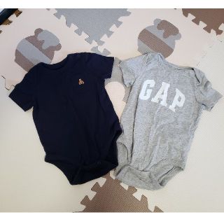 ベビーギャップ(babyGAP)の新品GAP☆80㎝ロンパース２枚組(ロンパース)