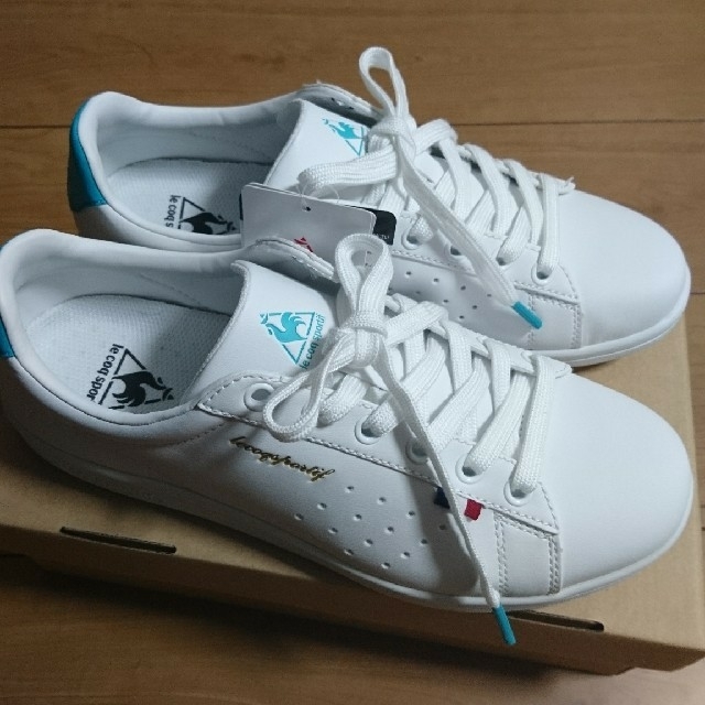 le coq sportif(ルコックスポルティフ)の【桃様専用】le coq ルコック スニーカー LA ローラン SL 25㎝ レディースの靴/シューズ(スニーカー)の商品写真