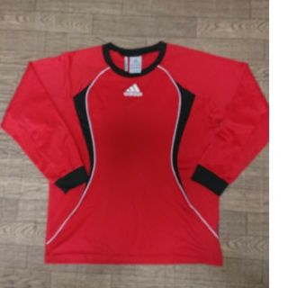 アディダス(adidas)のadidas 赤 長袖Tシャツ(Tシャツ/カットソー)