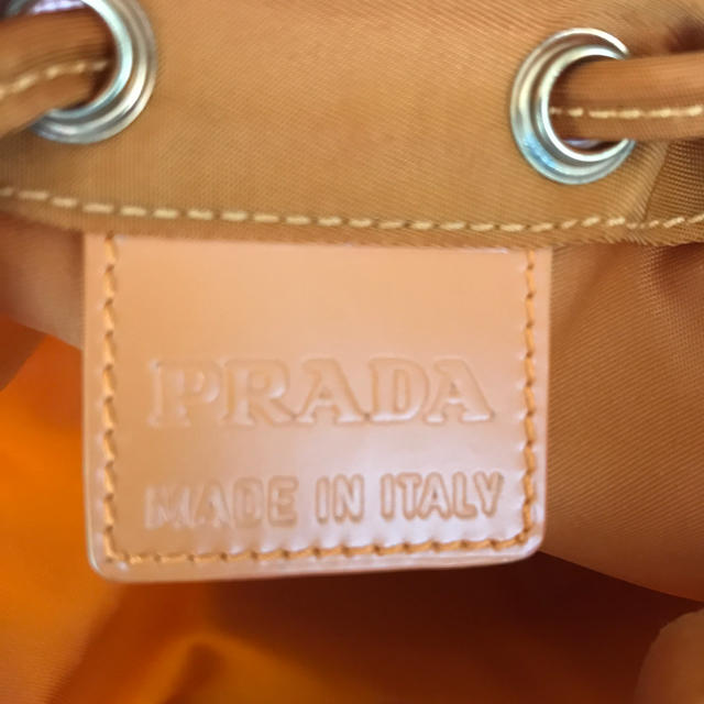 PRADA(プラダ)のPRADA 巾着 ポーチ 【新品未使用】 レディースのファッション小物(ポーチ)の商品写真