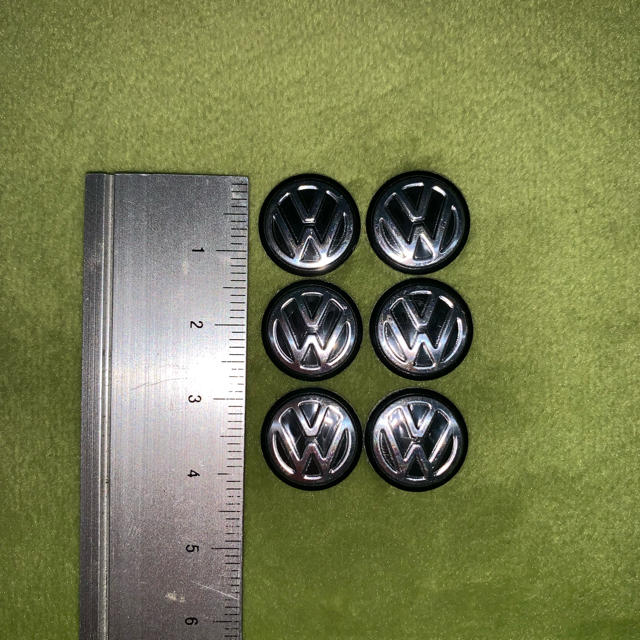 Volkswagen(フォルクスワーゲン)のフォルクスワーゲン ミニエンブレムステッカー 6枚 自動車/バイクの自動車(車内アクセサリ)の商品写真