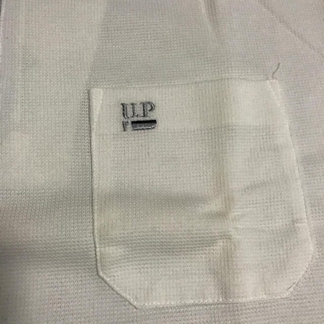 U.P renoma(ユーピーレノマ)のrenoma ジップアップ  半袖シャツ  Lサイズ 白 メンズのトップス(ポロシャツ)の商品写真