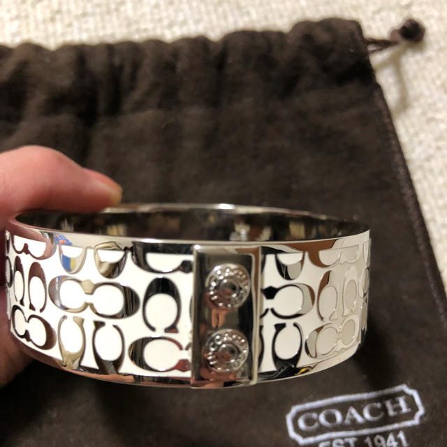 COACH(コーチ)のコーチ  ブレスレット レディースのアクセサリー(ブレスレット/バングル)の商品写真