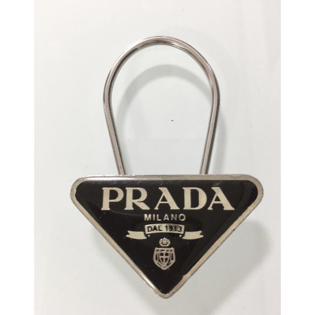 PRADA(プラダ)のプラダキーリング レディースのファッション小物(キーホルダー)の商品写真