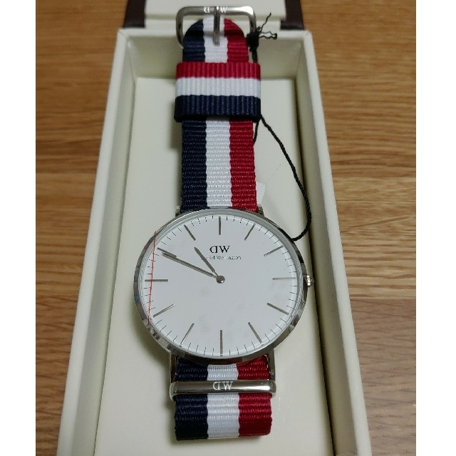 Daniel Wellington(ダニエルウェリントン)の本数限定超特価♪ダニエルウェリントン Classic Cambridge 40㎜ メンズの時計(腕時計(アナログ))の商品写真