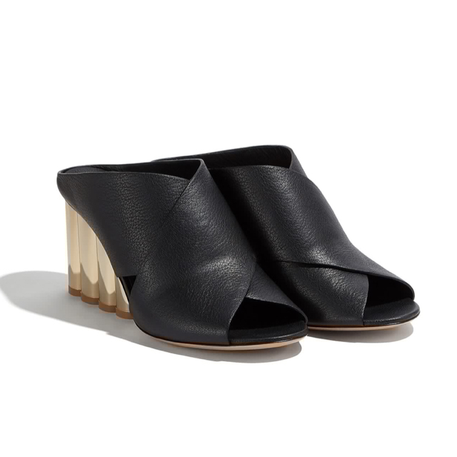 Salvatore Ferragamo - フェラガモ☆フラワーヒールサンダルの通販 by