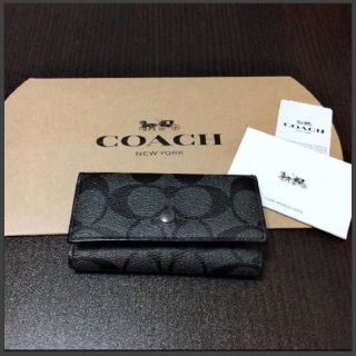 コーチ(COACH)の新品 COACH キーケース 人気 チャコール×ブラック(キーケース)