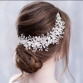 新品❤️ヘッドドレス ヘアアクセサリー ブライダル ウェディング 結婚式 花嫁(ヘッドドレス/ドレス)