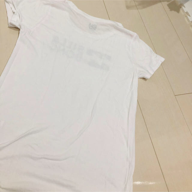 billabong(ビラボン)のレディース・BILLABONG・Tシャツ・Lサイズ・トップス レディースのトップス(Tシャツ(半袖/袖なし))の商品写真
