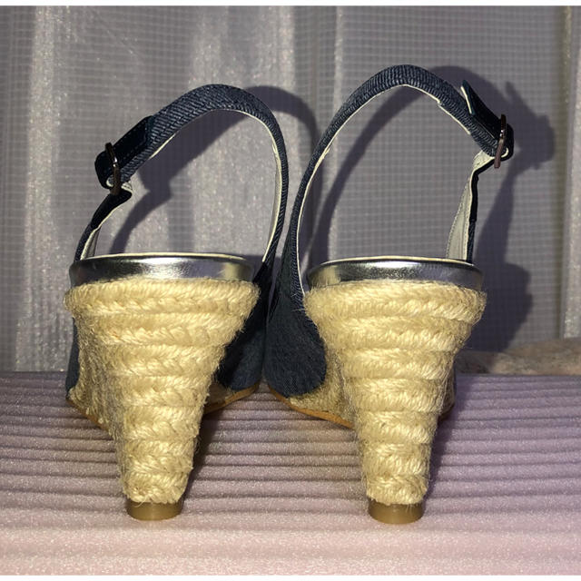 DIANA(ダイアナ)の銀座DAINA デニム バックストラップサンダル 24.0cm レディースの靴/シューズ(サンダル)の商品写真