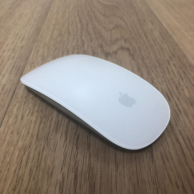 Mac (Apple)(マック)の美品 Apple Magic Mouse Model No. A12963Vdc スマホ/家電/カメラのPC/タブレット(PC周辺機器)の商品写真