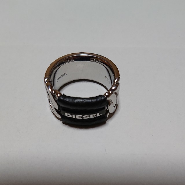 DIESEL(ディーゼル)のDIESEL メンズ指輪 メンズのアクセサリー(リング(指輪))の商品写真