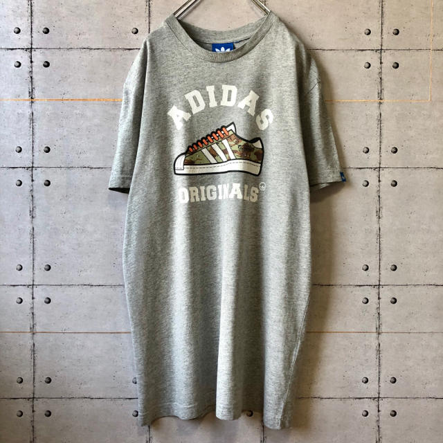 adidas(アディダス)の【激レア】 adidas アディダス オリジナルス スニーカー Tシャツ メンズのトップス(Tシャツ/カットソー(半袖/袖なし))の商品写真