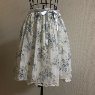 レストローズ(L'EST ROSE)のL’EST ROSE  薔薇柄シフォンスカート(ひざ丈スカート)