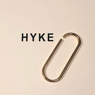 ハイク(HYKE)のりんご様HYKE イヤーカフ BIG GOLD(イヤーカフ)