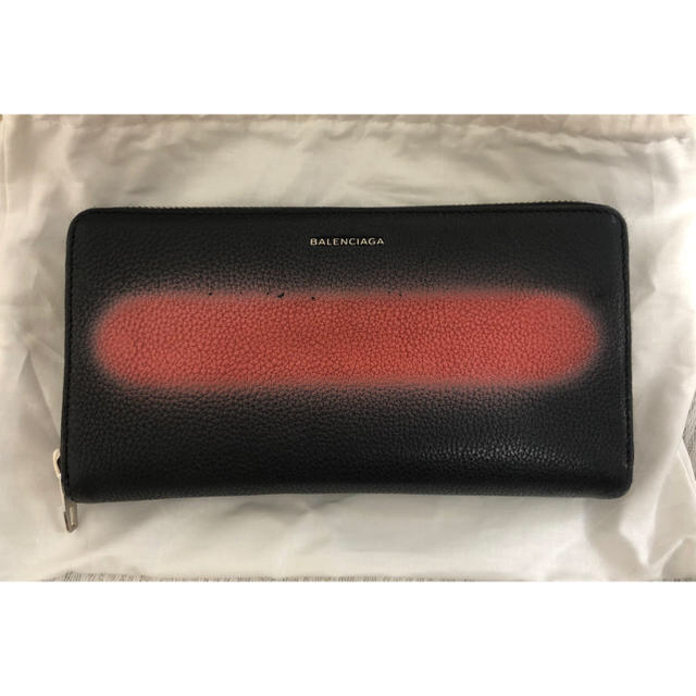 Balenciaga(バレンシアガ)のバレンシアガ ピンク スプレー　財布 レディースのファッション小物(財布)の商品写真