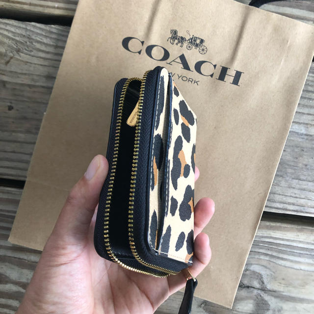 《新品》COACH コーチ ブラック アニマル レザー 折り財布
