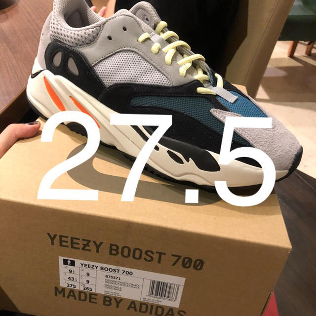 adidas(アディダス)のadidas YEEZY BOOST 700 WAVE RUNNER  27.5 メンズの靴/シューズ(スニーカー)の商品写真