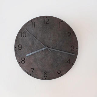古塗装のモルタル掛け時計（ブラックベース）(掛時計/柱時計)